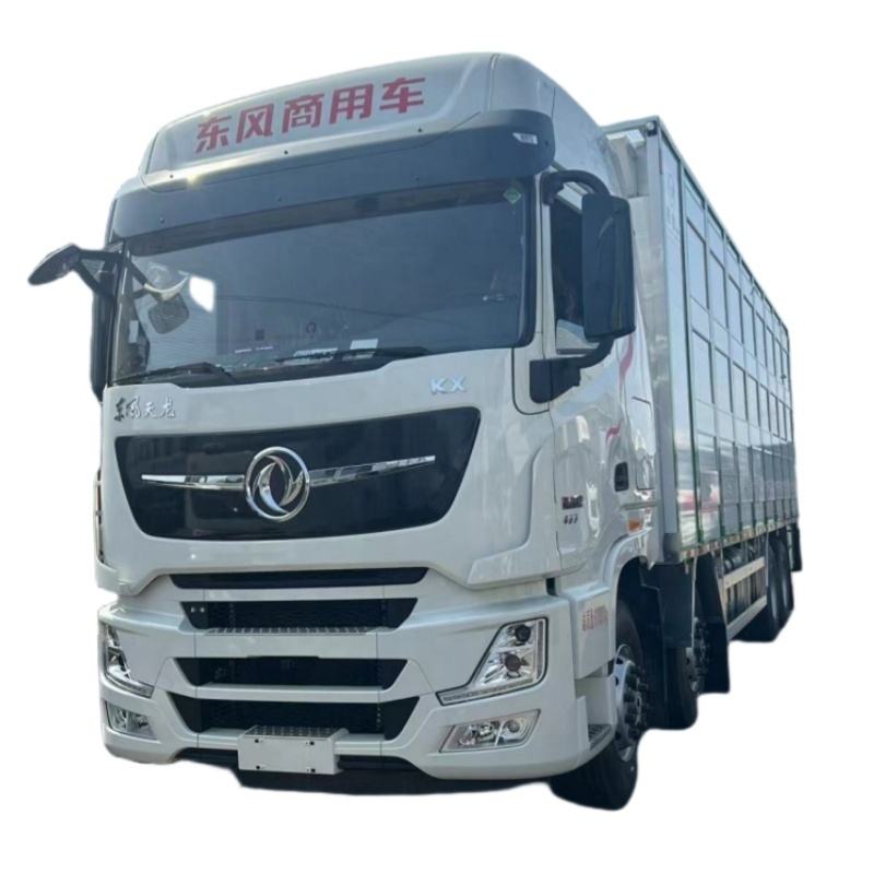 Dongfeng 8*4 Живой грузовик перевозки животного скота 9.6м Живой грузовик транспортного фургона живо